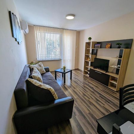 Emalena Apartment Varna Esterno foto