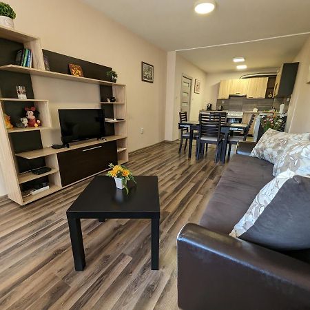 Emalena Apartment Varna Esterno foto