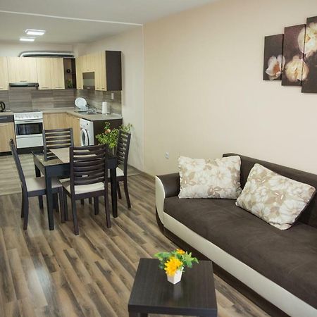 Emalena Apartment Varna Esterno foto
