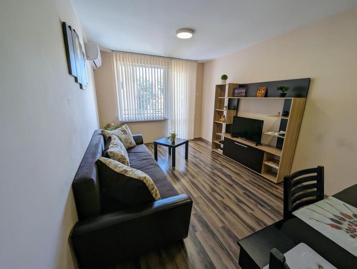 Emalena Apartment Varna Esterno foto